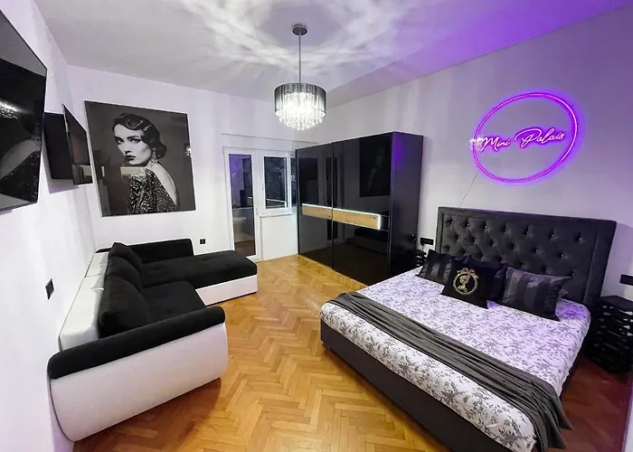 Mini Palais - Beachfront, 5 Min Center, Terrace