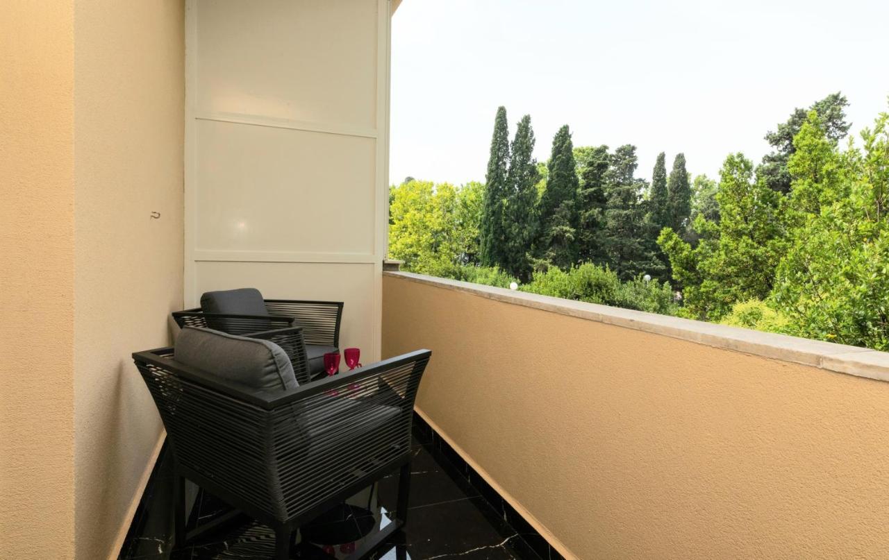 Mini Palais - Beachfront, 5 Min Center, Terrace Appartamento *